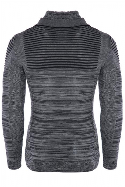 Langer Strickpulli